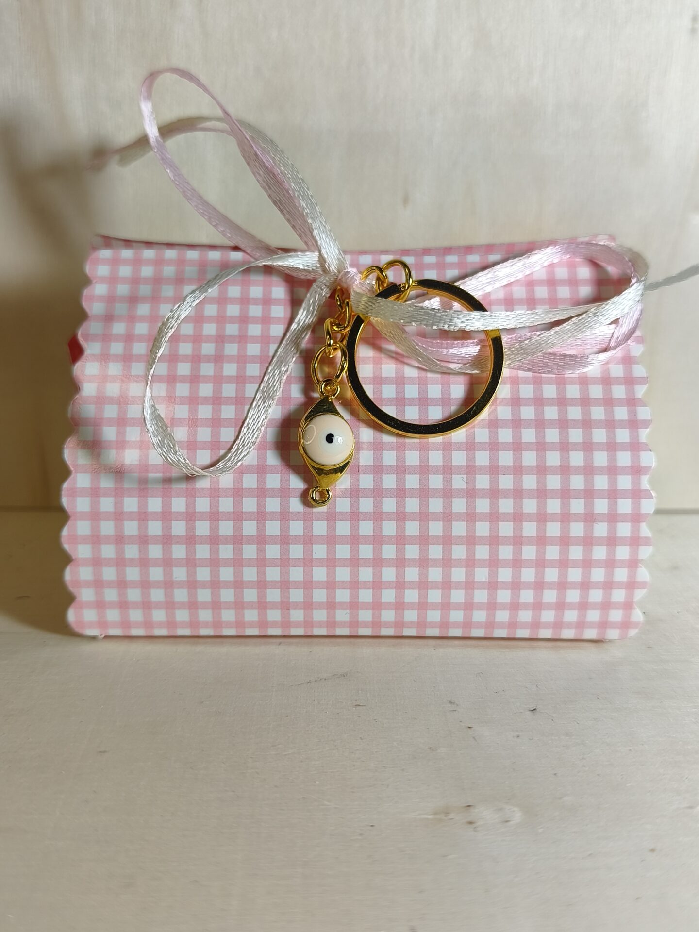 Mπομπονιερα Βαπτισης Κουτακι Καρω Ροζ+Ματακι Μπρελοκ