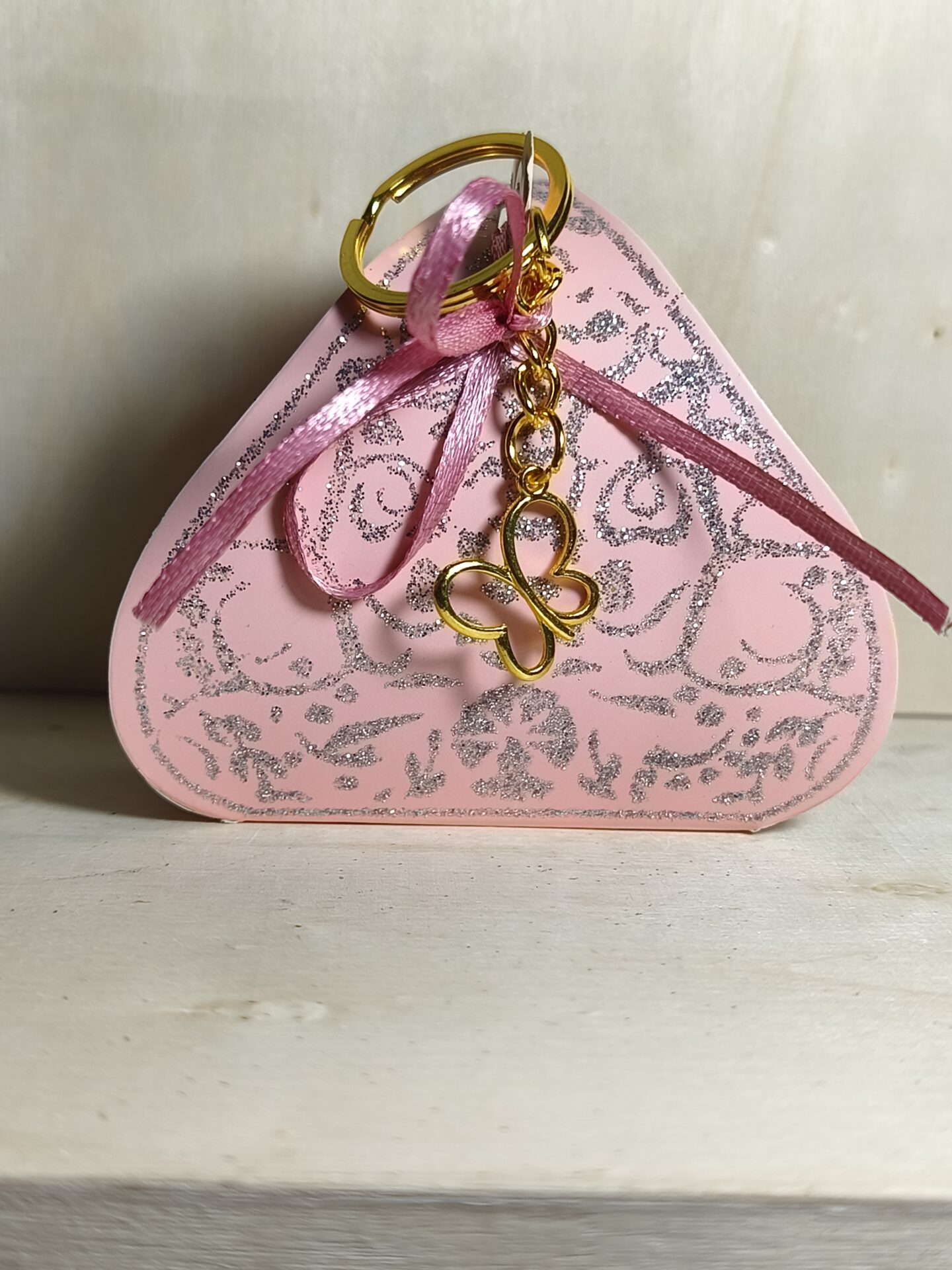 Mπομπονιερα Βαπτισης Κουτακι Glitter+Πεταλουδα Μπρελοκ