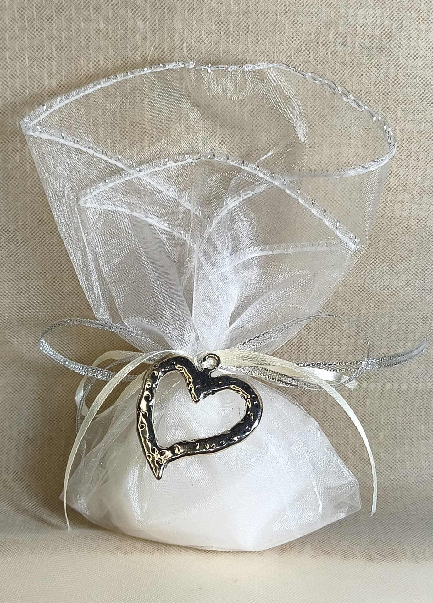 Mπομπονιερα Γαμου Μαντηλι Με Ασημι Τελειωμα+Καρδια