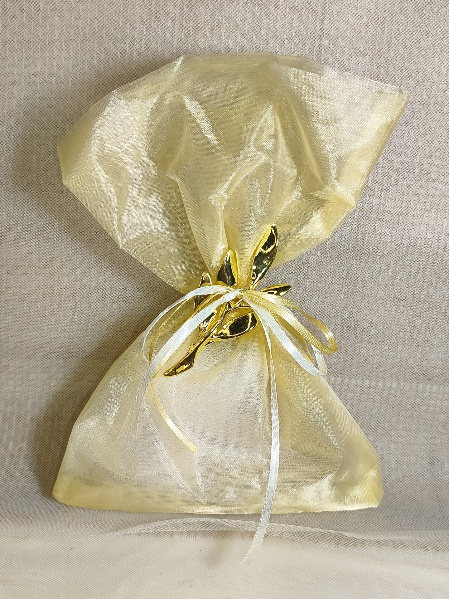 Mπομπονιερα Γαμου Πουγκι Οργαντινε+Κλαδι Ελιας