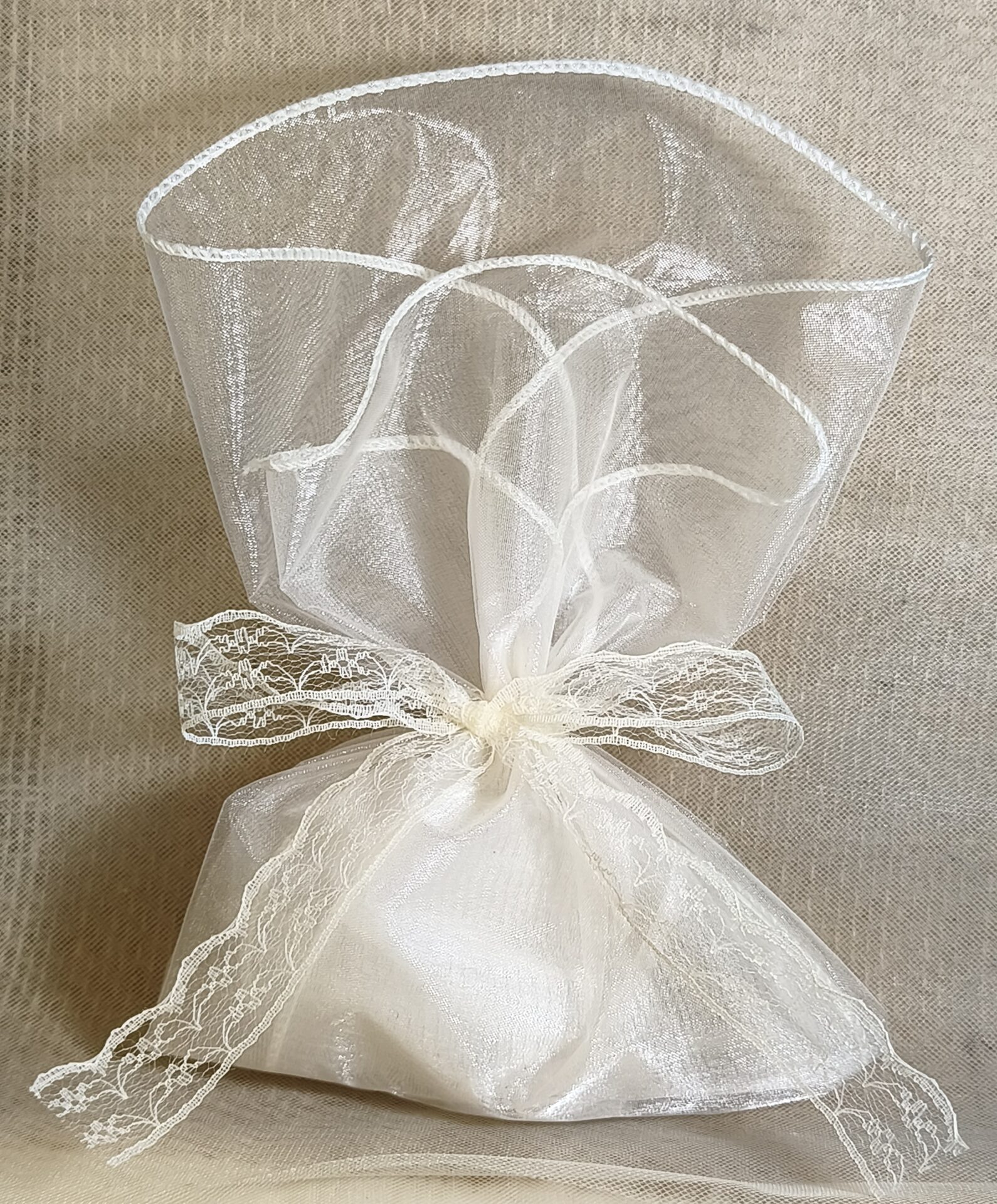 Mπομπονιερα Γαμου Μαντηλι Οργαντινα Με Τελειωμα +Δαντελα