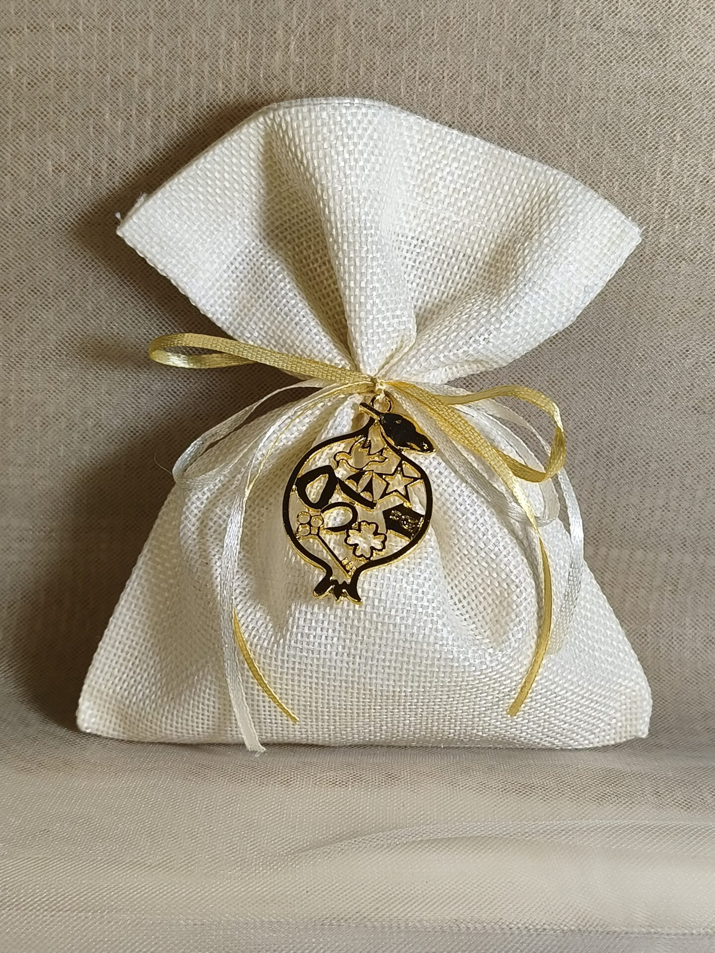 Mπομπονιερα Γαμου Πουγκι Kαμβας +Ροδι