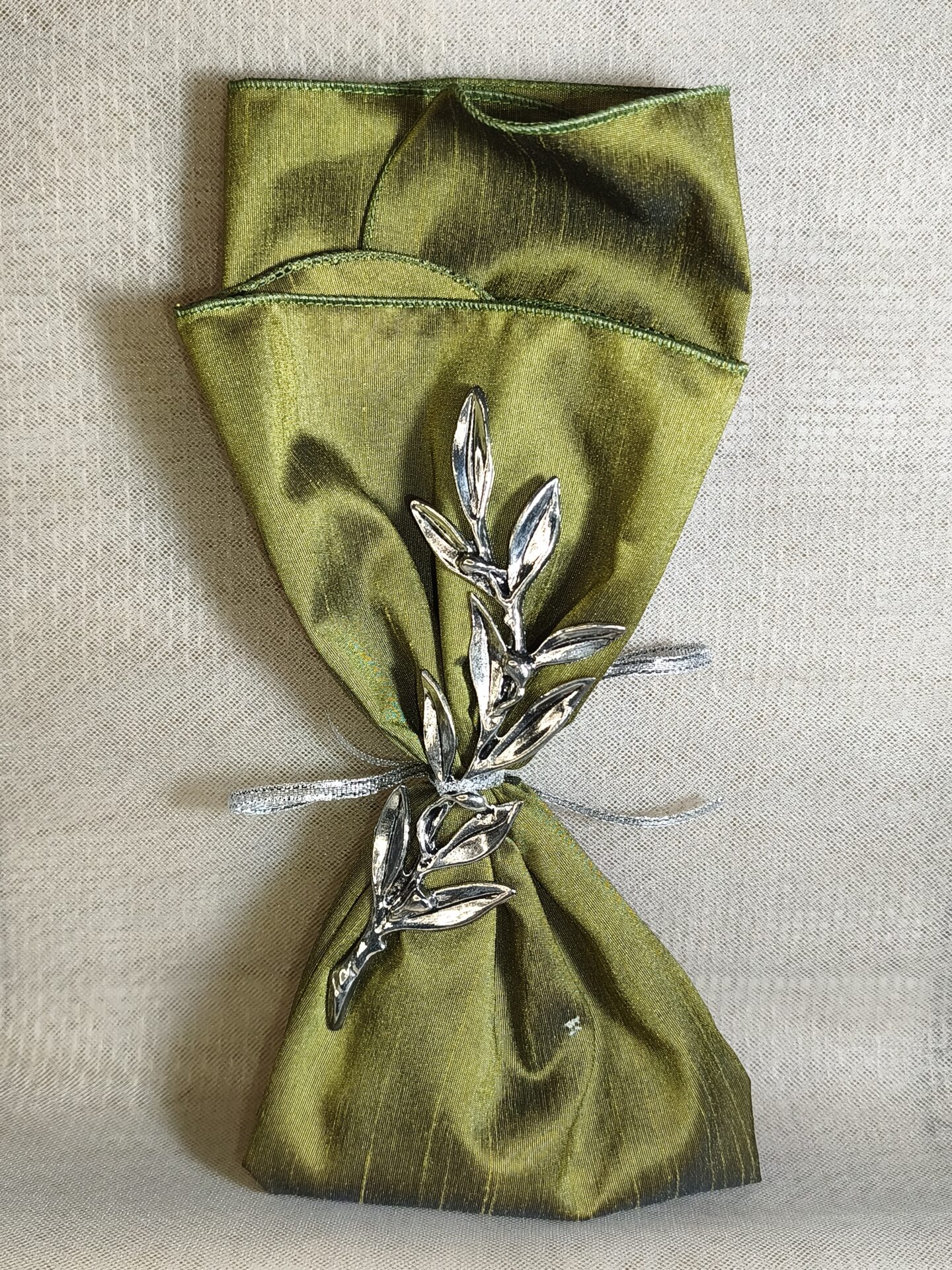 Mπομπονιερα Γαμου Mαντηλι Σαντουκ +Κλαδι Ελιας