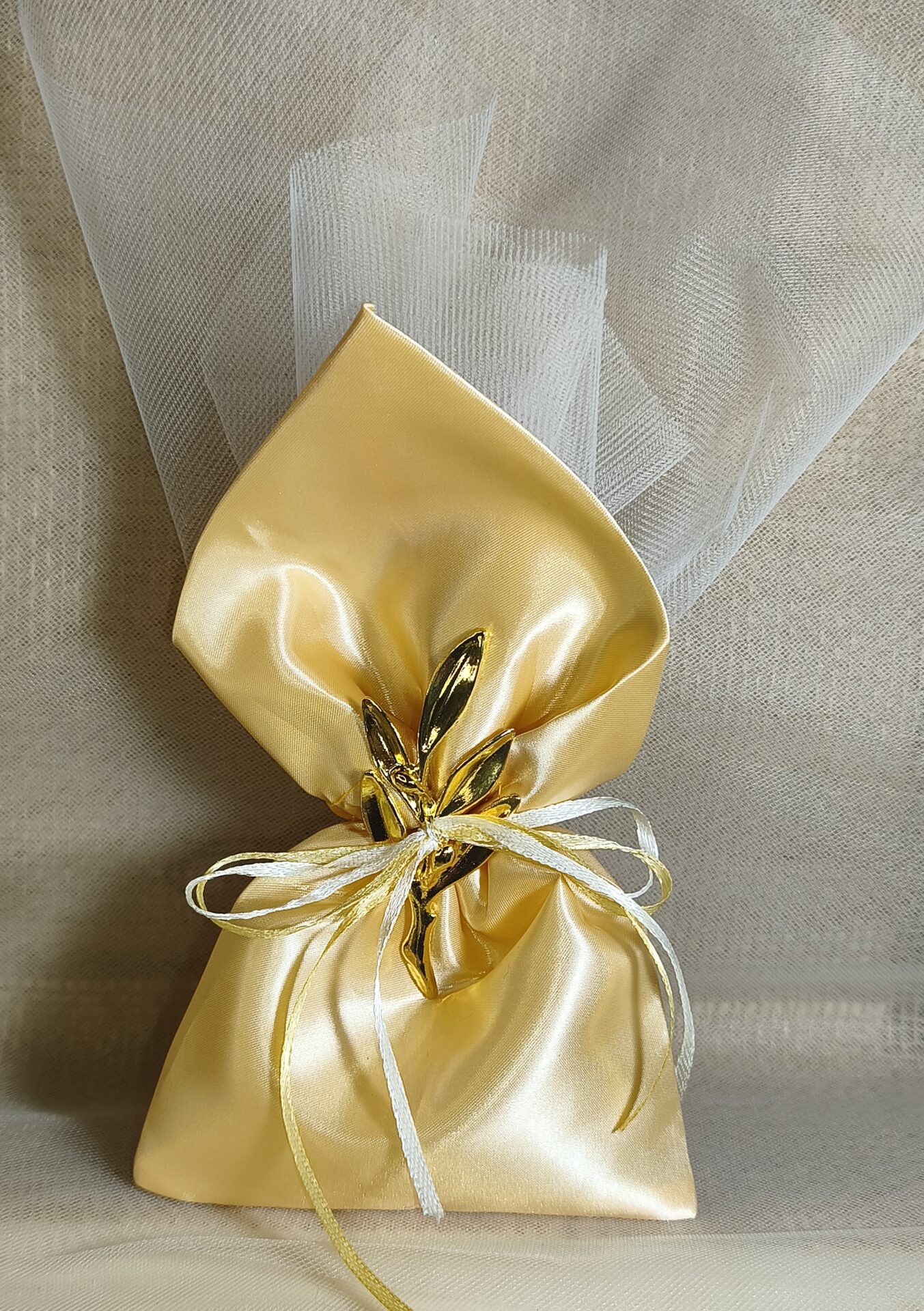 Mπομπονιερα Γαμου Πουγκι Σατεν+Τουλι Οργαντζα+Kλαδι Ελιας