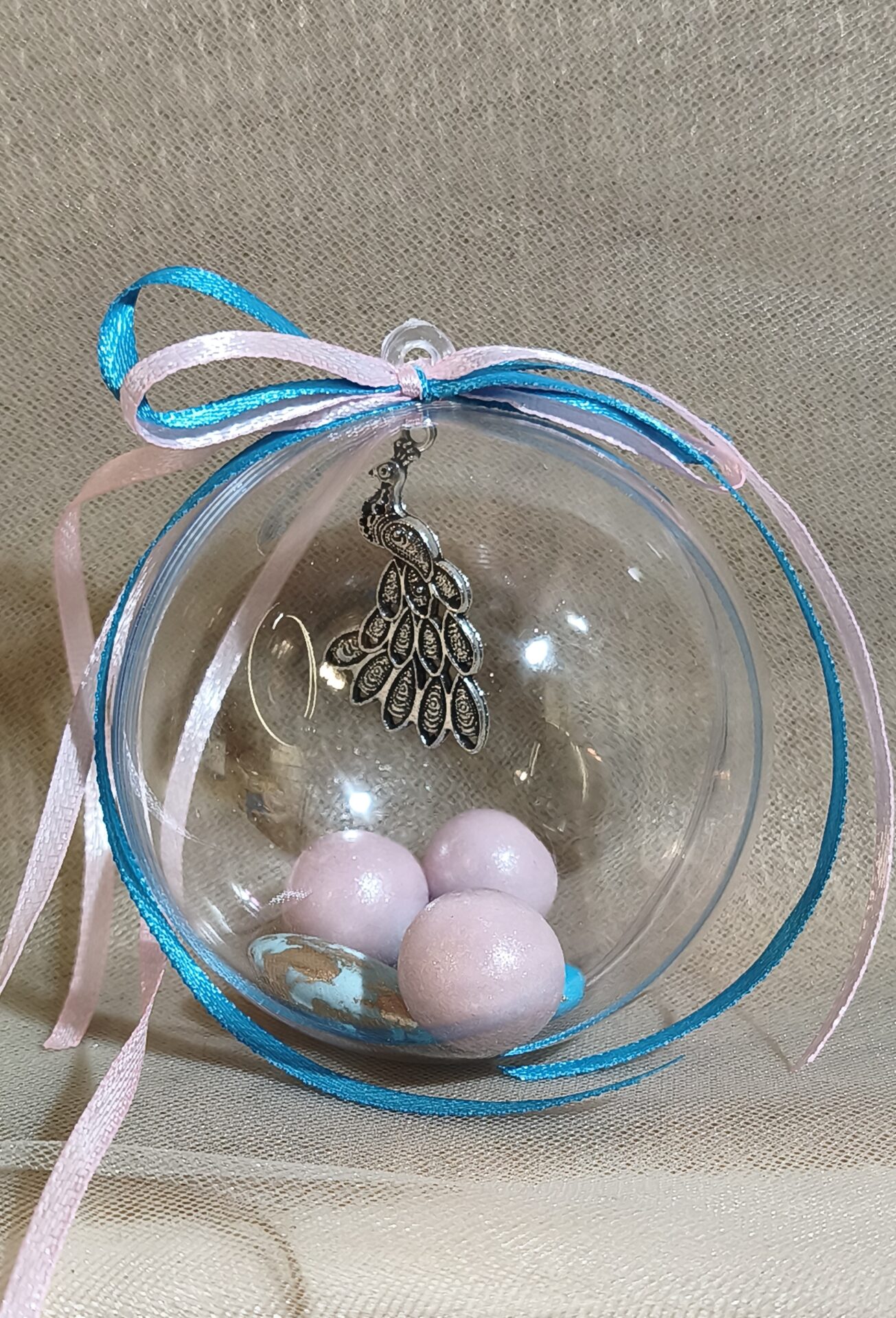 Μπομπονιερα Γαμου Μπαλα Plexiglass+Παγωνι