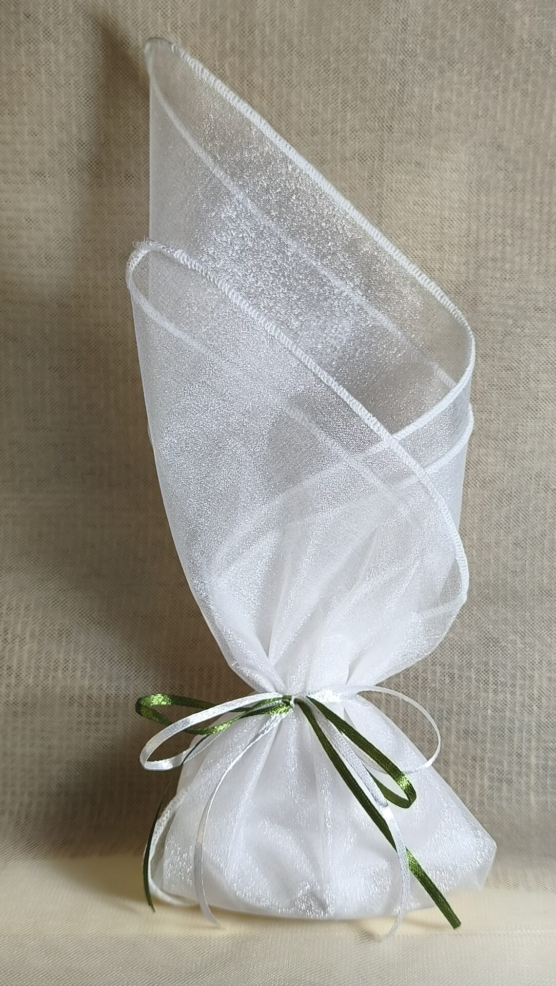 Mπομπονιερα Γαμου Μαντηλι Οργαντινα Με Τελειωμα