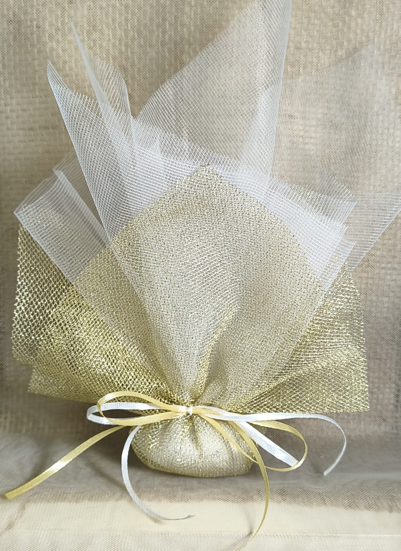 Mπομπονιερα Γαμου Τουλι Χρυσο+Τουλι Οργαντζα