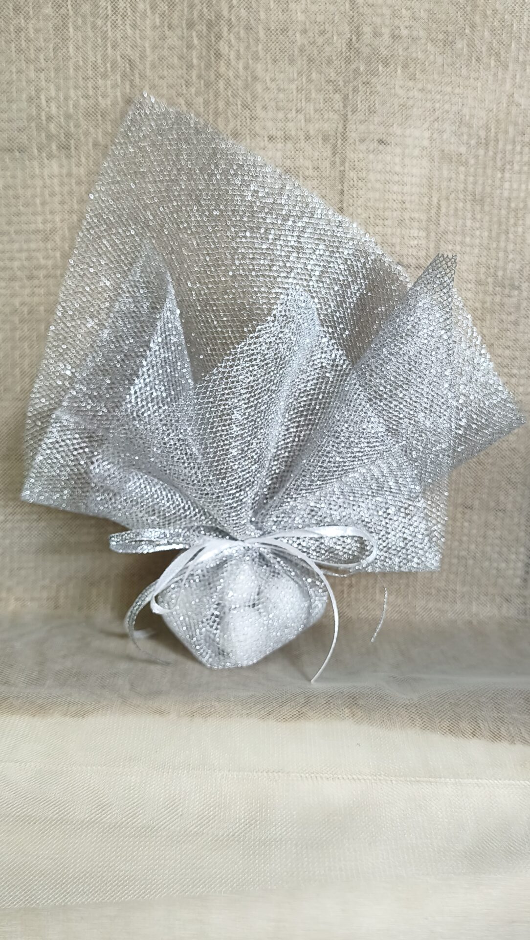 Mπομπονιερα Γαμου Τουλι Ασημι