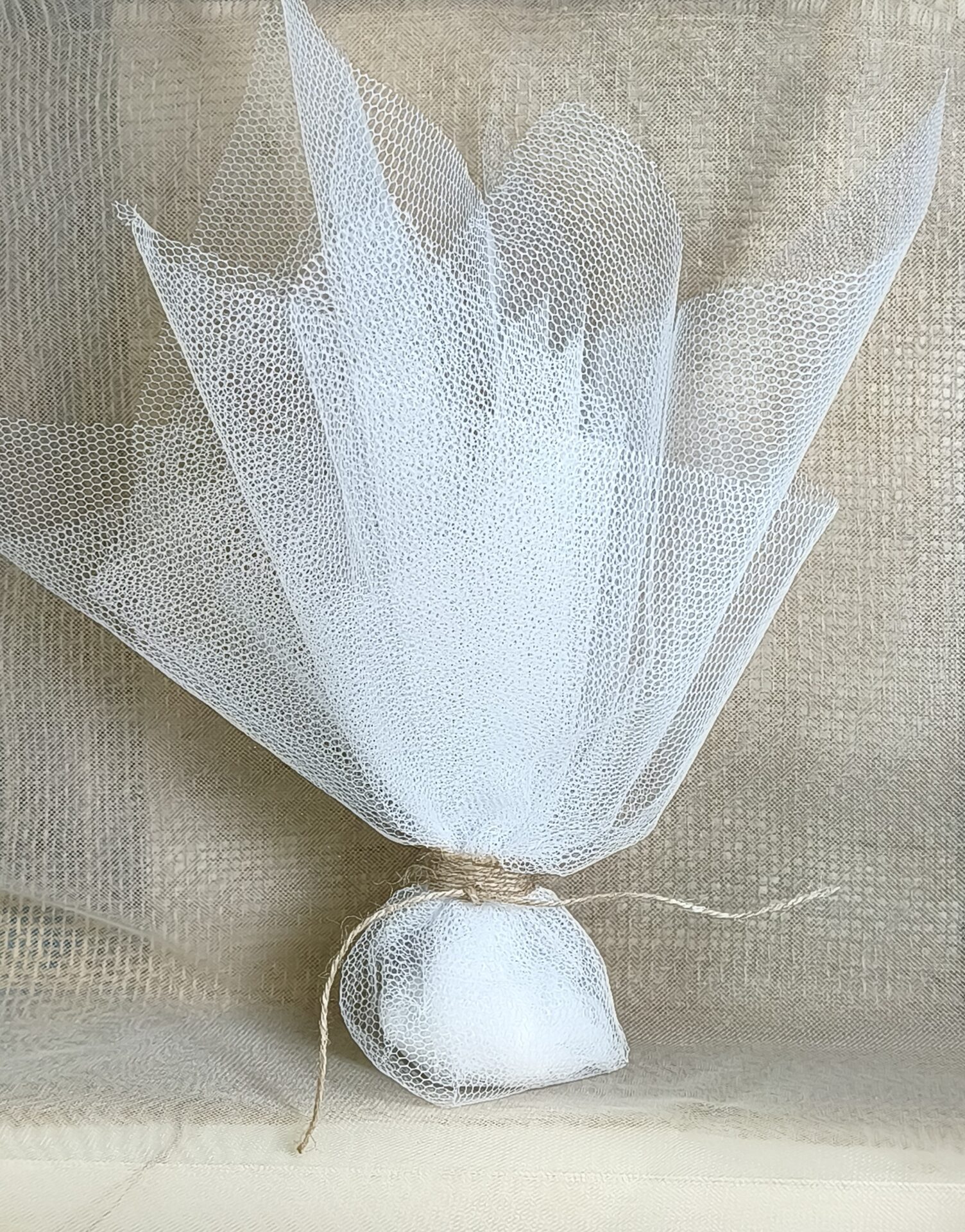 Mπομπονιερα Γαμου 2 Τουλια ΣΚΛΗΡα ΚΟΛΑΡΙΣΜΕΝα 50χ60cm