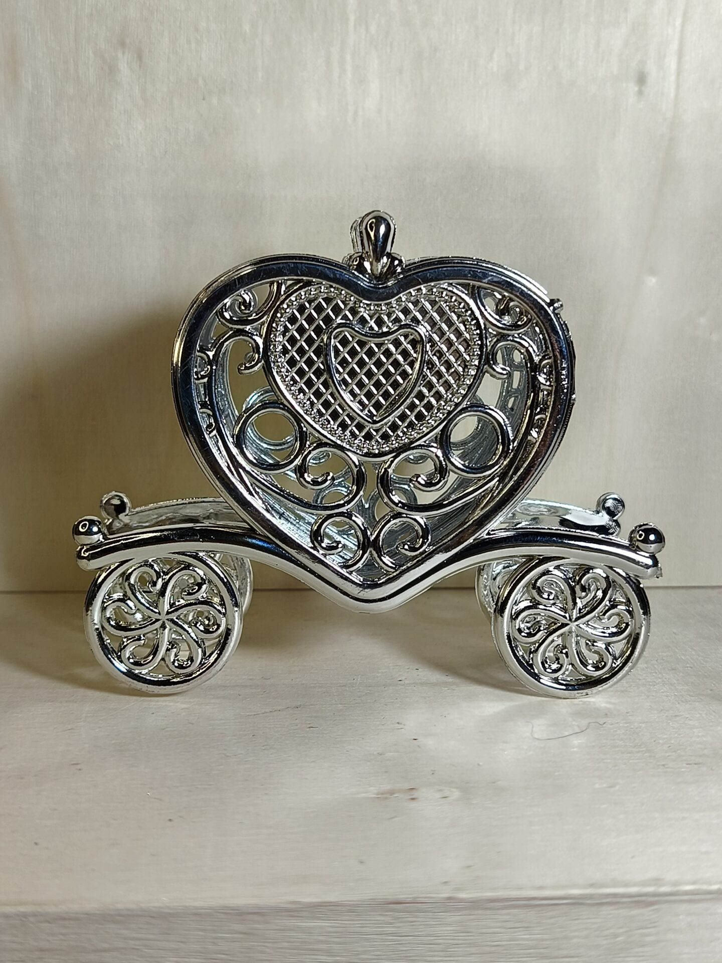 Μπομπονιερα Βαπτισης Αμαξα