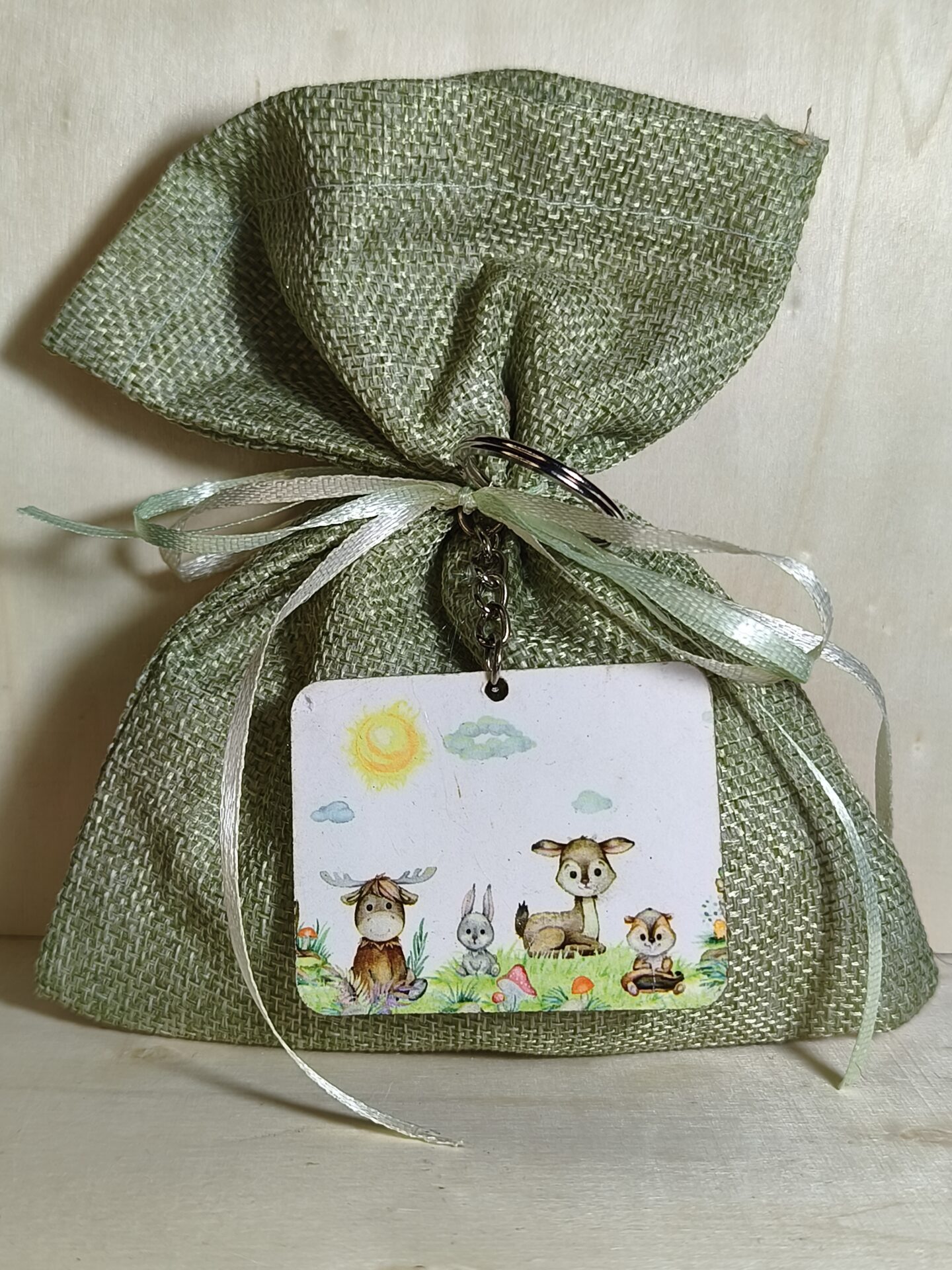 Mπομπονιερα Βαπτισης Πουγκι Καμβας+Ζωα Του Δασους Μπρελοκ