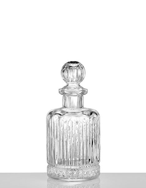 ΚΑΡΑΦΑ ΓΥΑΛΙΝΗ ΜΕ ΑΝΑΓΛΥΦΕΣ ΓΡΑΜΜΕΣ 1,3LT