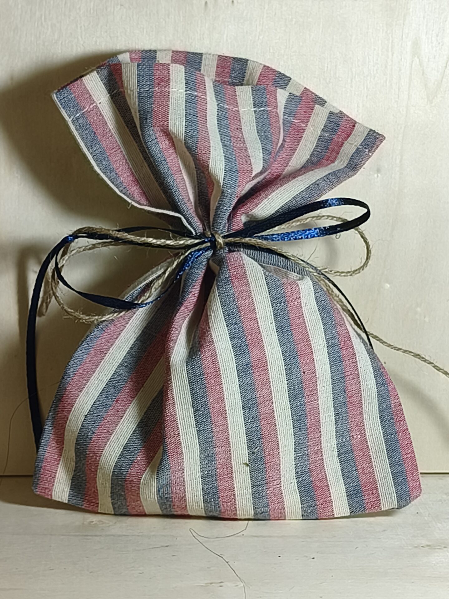 Mπομπονιερα Βαπτισης Πουγκι Ριγε