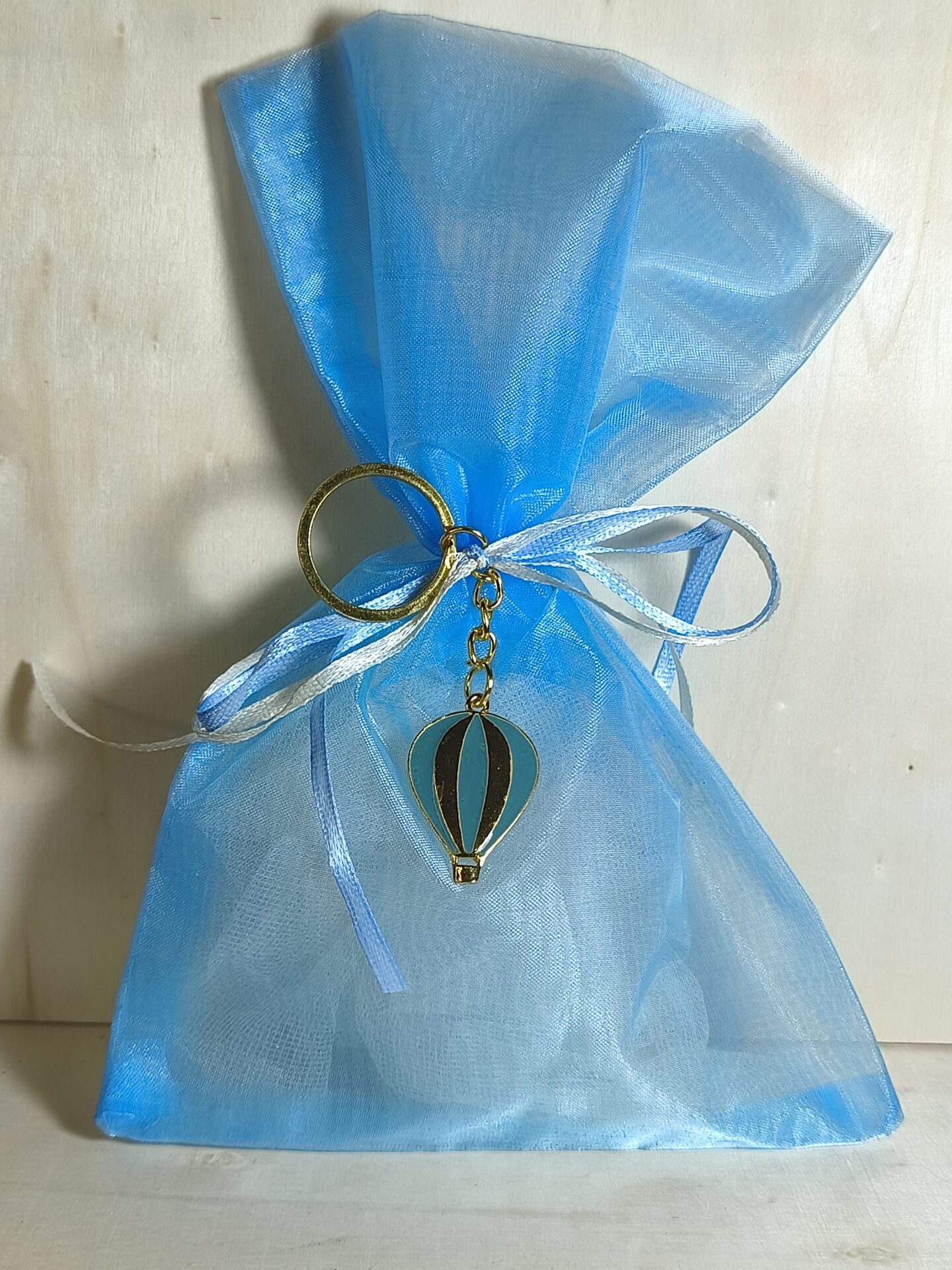 Mπομπονιερα Βαπτισης Πουγκι Οργαντινα+Αεροστατο Μπρελοκ