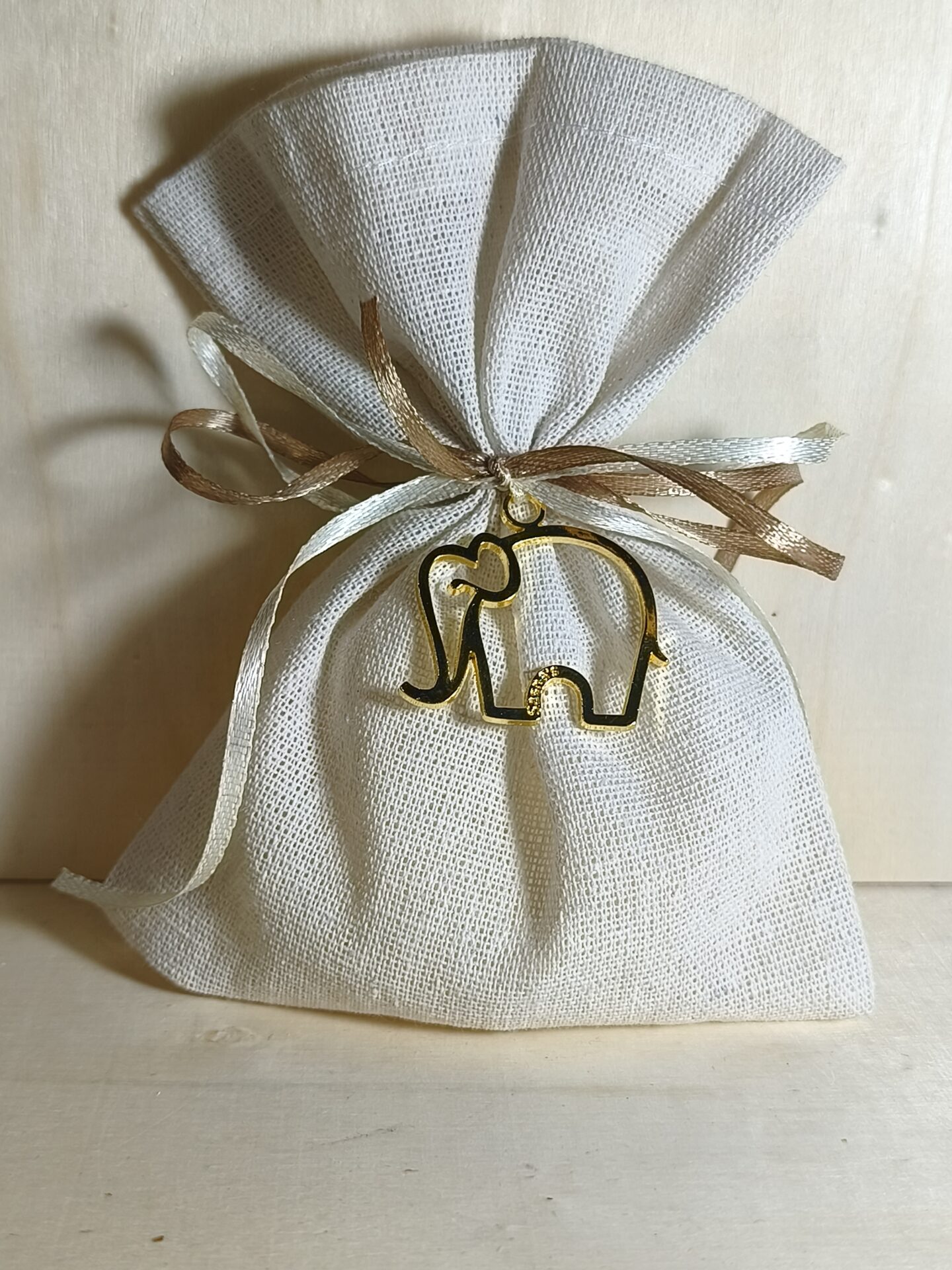 Mπομπονιερα Βαπτισης Πουγκι Λινο+Ελεφαντακι