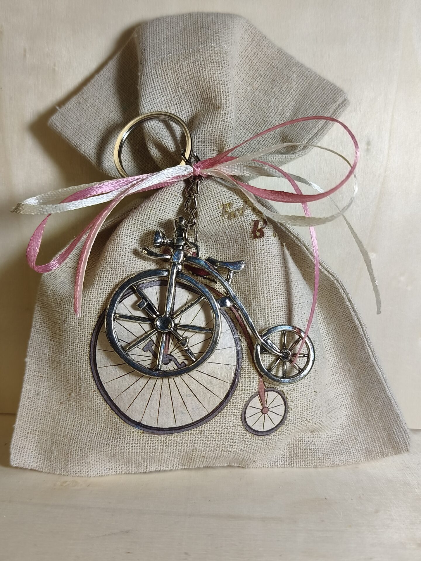 Mπομπονιερα Βαπτισης Πουγκι Λινο Ποδηλατο+Μπρέλοκ Ποδηλατο
