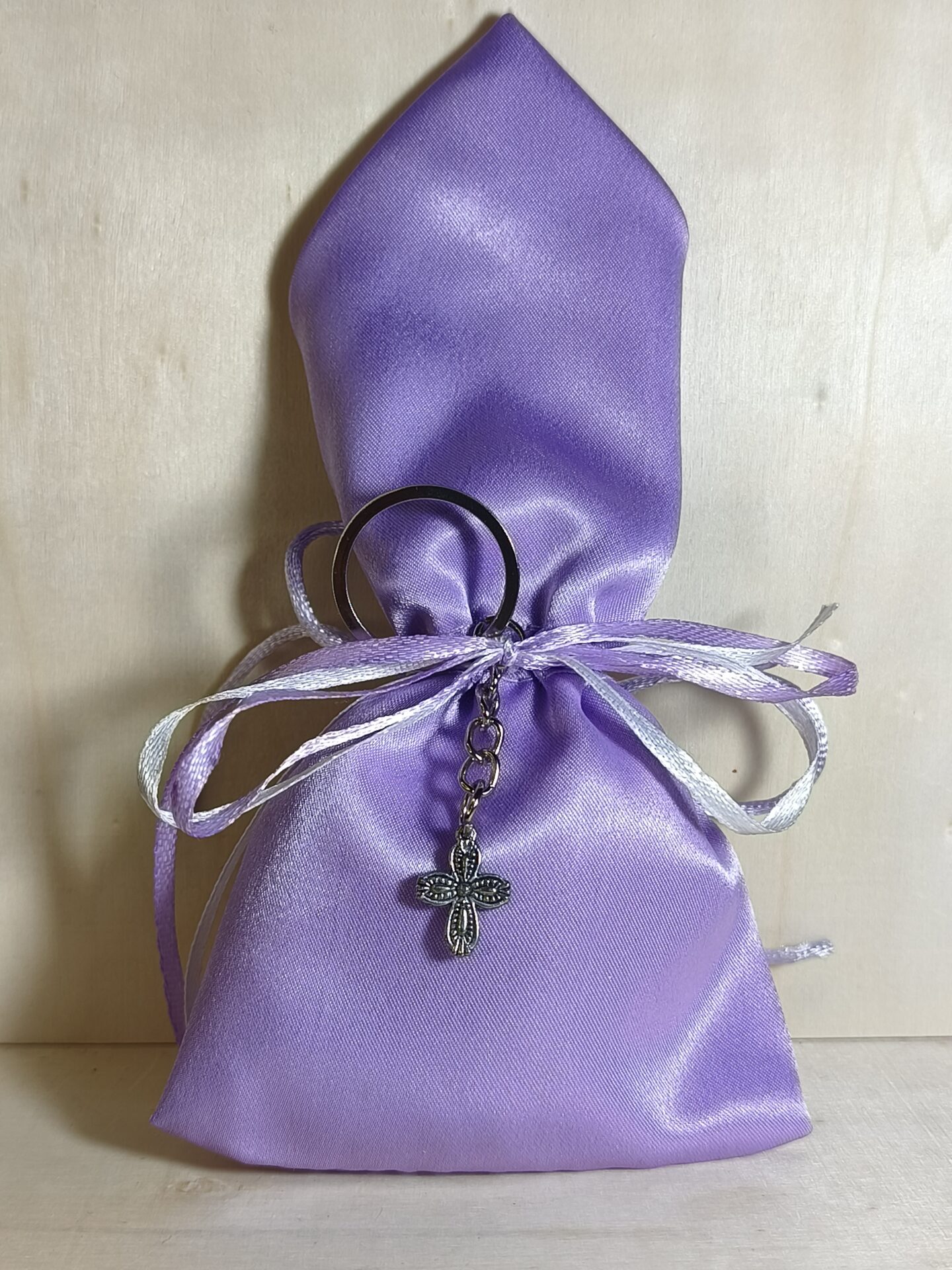 Mπομπονιερα Βαπτισης Πουγκι Σατεν+Σταυρος Μπρελοκ