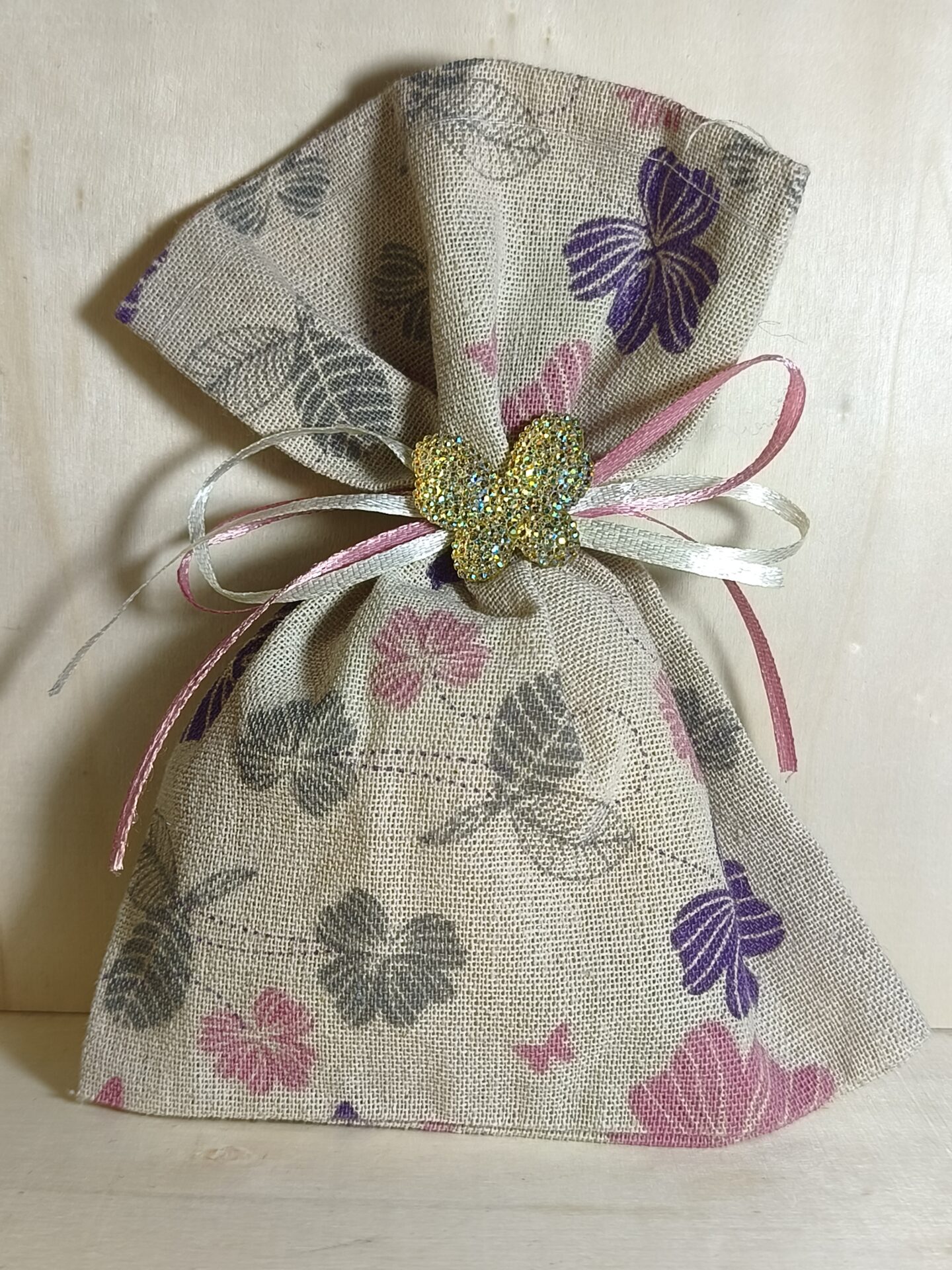 Mπομπονιερα Βαπτισης Πουγκι Λινο+Πεταλουδα