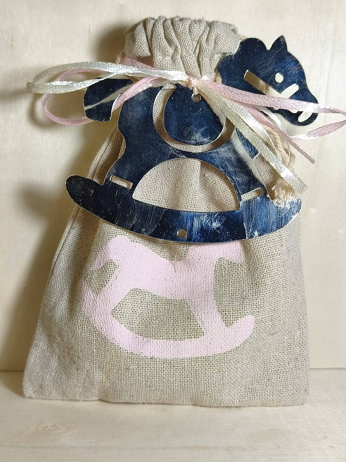 Mπομπονιερα Βαπτισης Πουγκι Λινο Αλογακι+Αλογακι