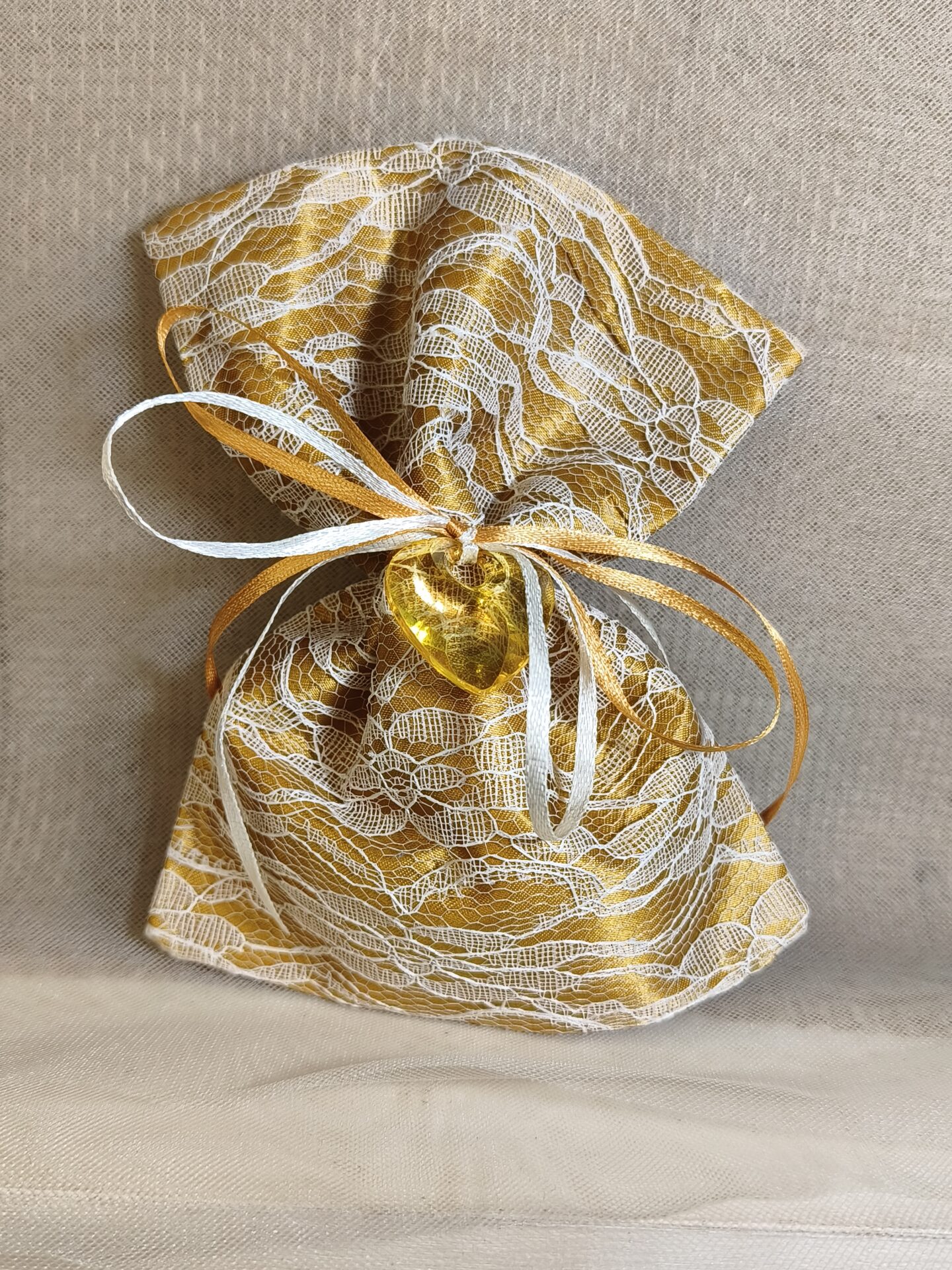 Mπομπονιερα Γαμου Πουγκι Δαντελα+Καρδια