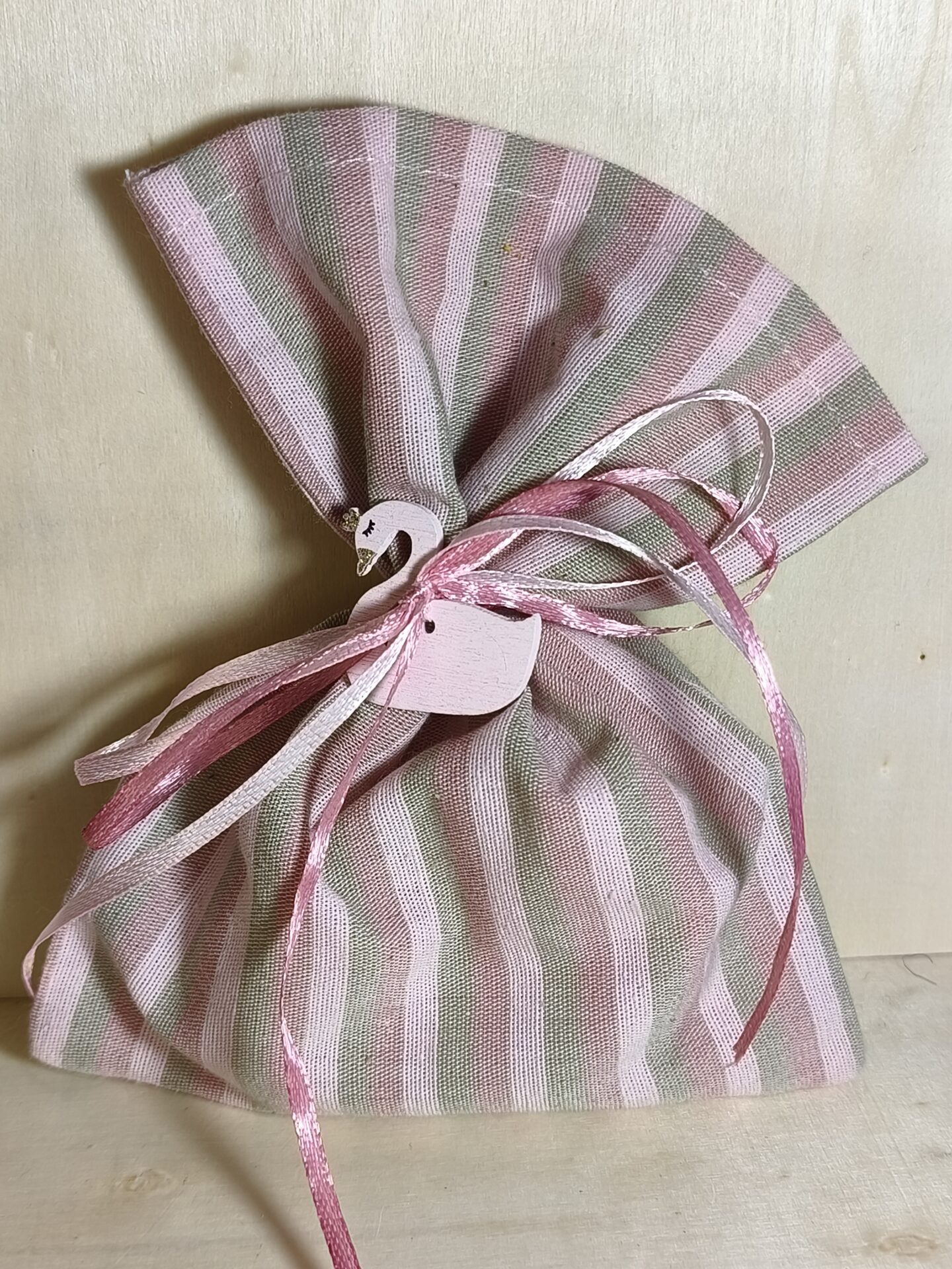 Mπομπονιερα Βαπτισης Πουγκι Ριγε+Κυκνος