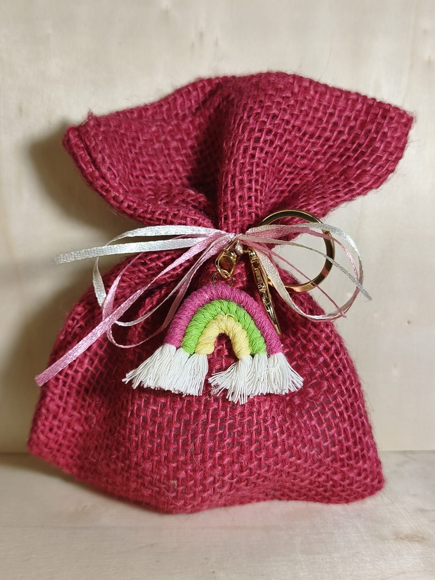 Mπομπονιερα Βαπτισης Πουγκι Λινατσα+Αστερακι+Ουρανιο Τοξο Μακραμε Μπρελοκ